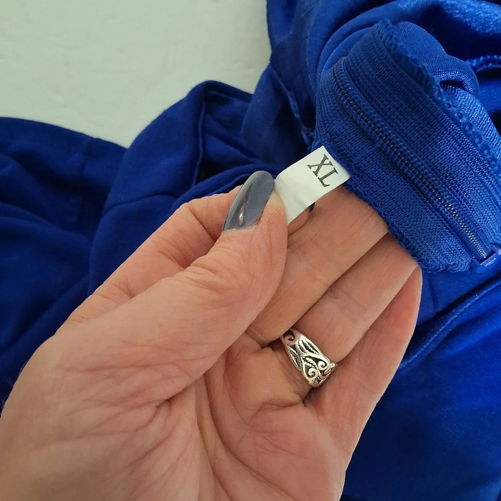 Get Party Ready with This Little Blue Dress XL - Picture 9 of 9